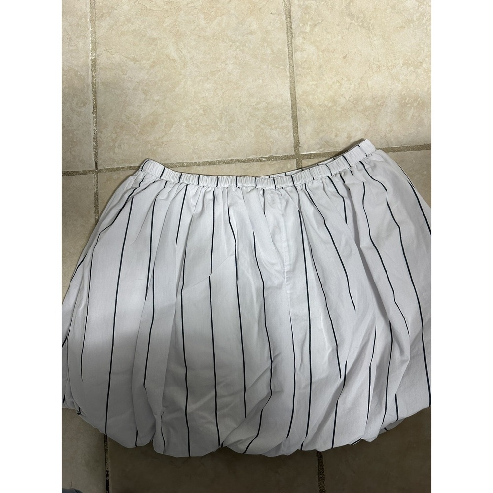 Abercrombie Kids Blue/White Striped bubble skirt sz 17/18